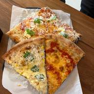 Paul's Boutique Pizza