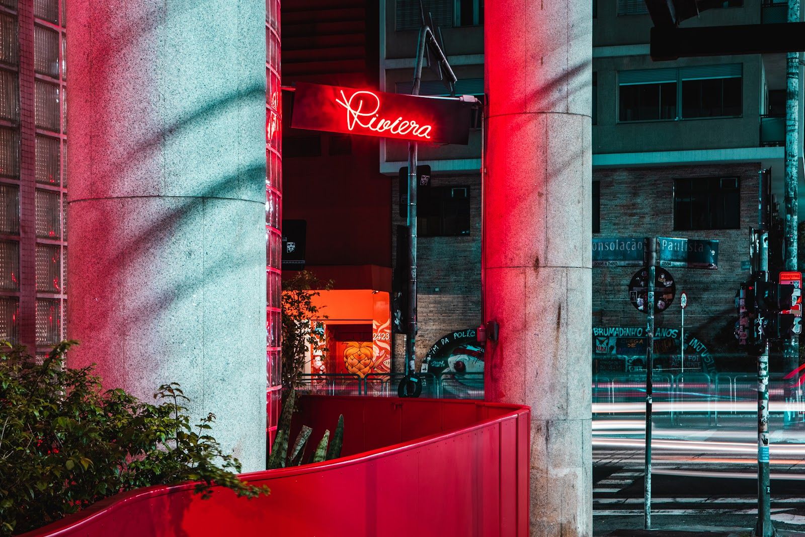 Riviera Bar
