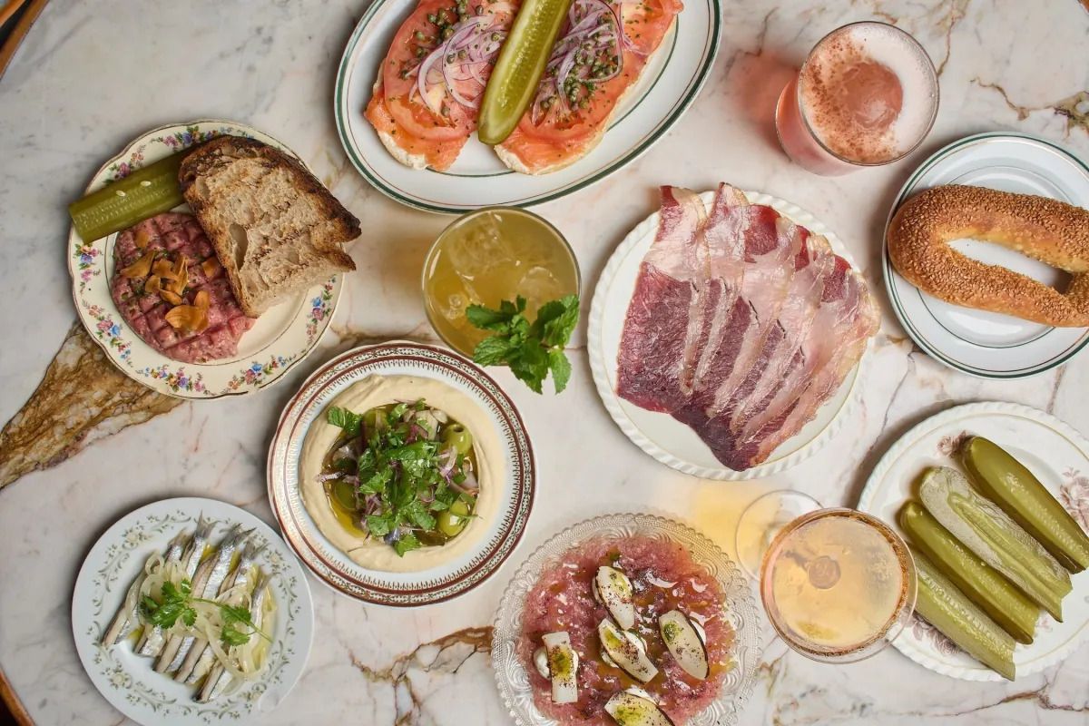 Z Deli Restaurante & Delicatessen