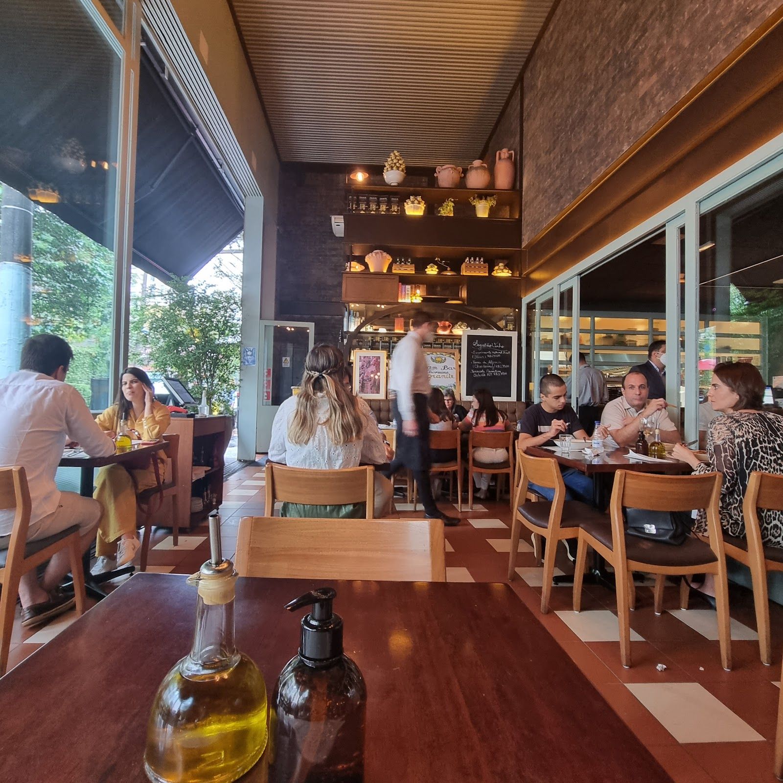 Modern Mamma Osteria
